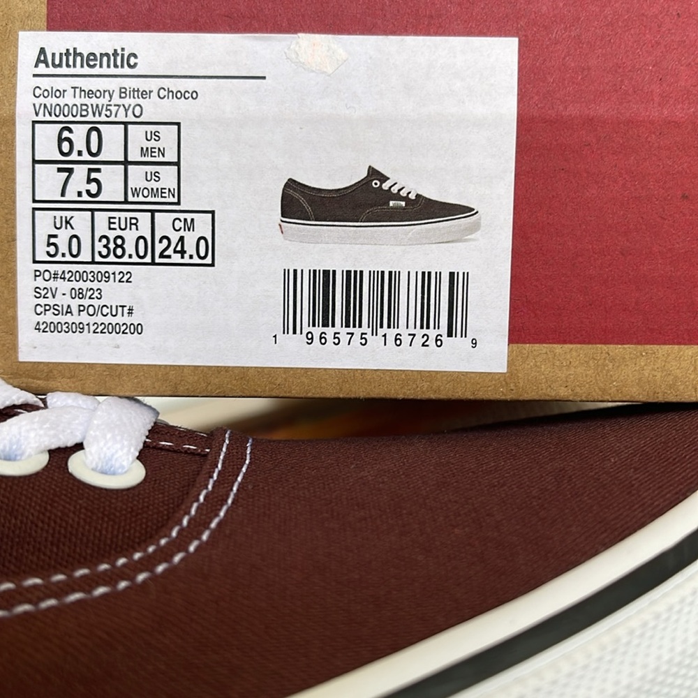 Vans WMNS Authentic
Color Theory Bitter Chocolate 
VN000BW57YO
Sneakers - Picture 16 of 16